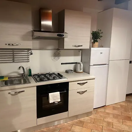 Feel - Piazza Pontida Balcony Apartment